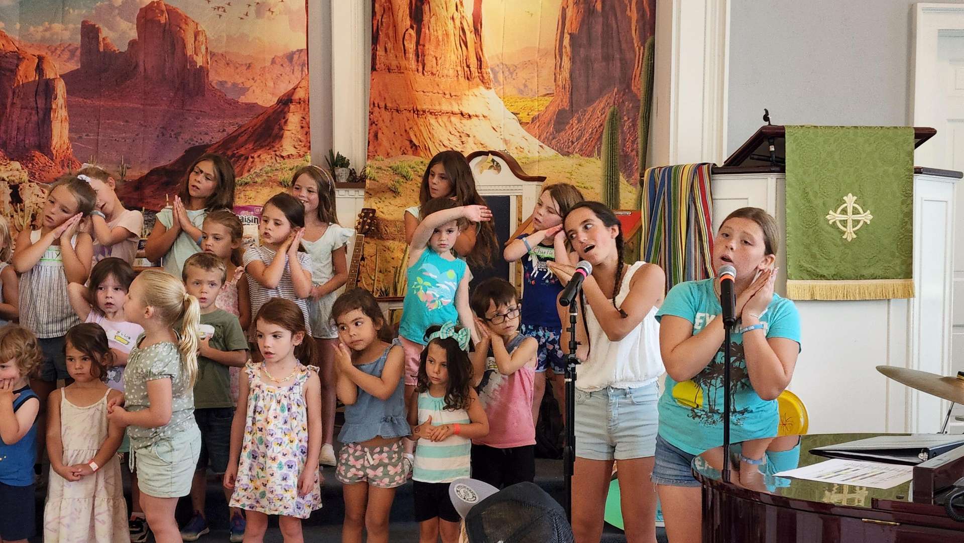 Middle School Leadership helping young new singers
